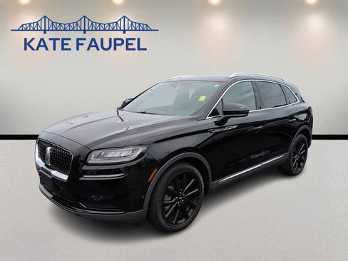 Used 2023 Lincoln Nautilus Reserve w/ Equipment Group 201A AWD/4WD image 3