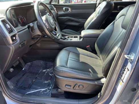 Used 2021 Kia Sorento S FWD image 15