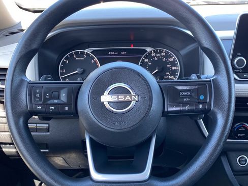 Certified 2023 Nissan Rogue SV FWD image 24