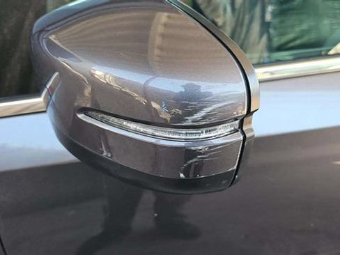 Used 2018 Honda Odyssey EX image 12