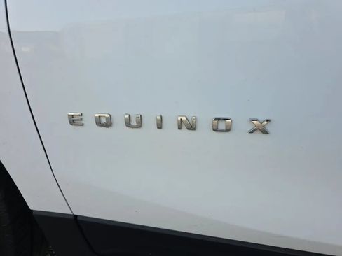 Used 2021 Chevrolet Equinox Premier AWD/4WD image 9