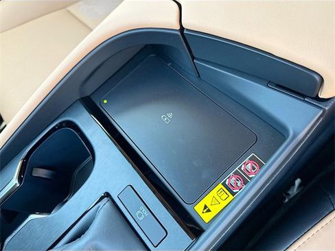 New 2025 Lexus ES 350 w/ Premium Package image 30