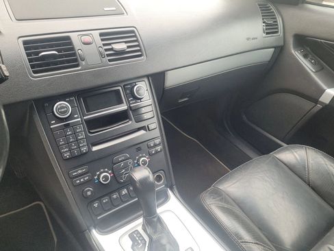 Used 2013 Volvo XC90 3.2 R-Design image 8