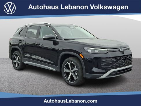 New 2026 Volkswagen Tiguan SE AWD/4WD image 1