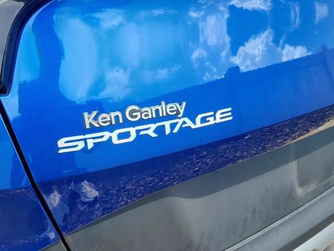 Used 2024 Kia Sportage EX FWD image 10