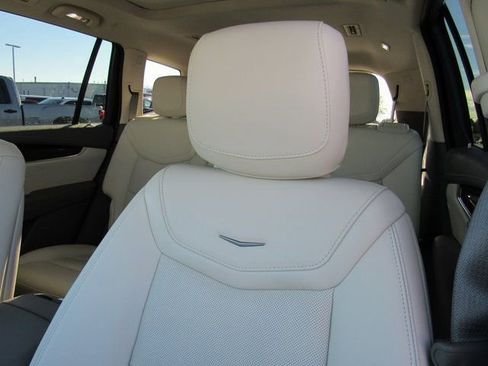 Certified 2024 Cadillac XT6 Premium Luxury w/ LPO, Floor Liner Package image 13