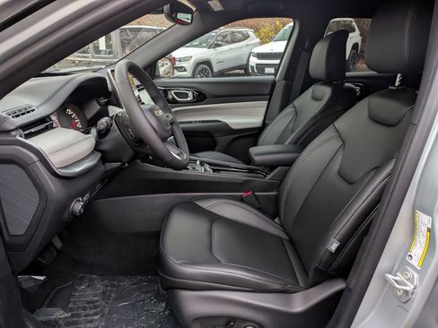 New 2026 Jeep Compass Limited w/ Mopar All Weather Package image 12