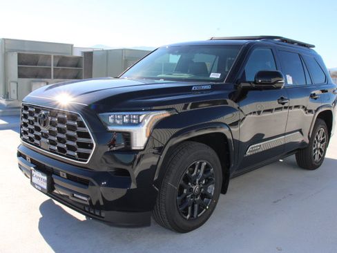 New 2026 Toyota Sequoia Platinum image 7