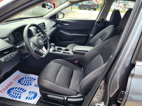 Used 2022 Nissan Altima 2.5 S image 11