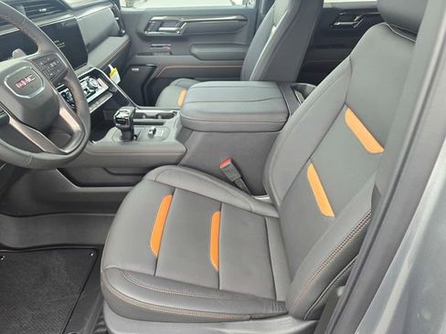 New 2026 GMC Sierra 1500 AT4 w/ AT4 Premium Package AWD/4WD image 17