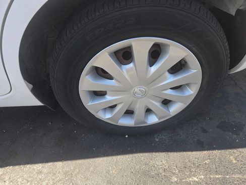 Used 2016 Nissan Versa Note SV image 8