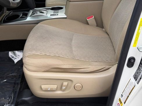 Used 2010 Toyota 4Runner SR5 image 19