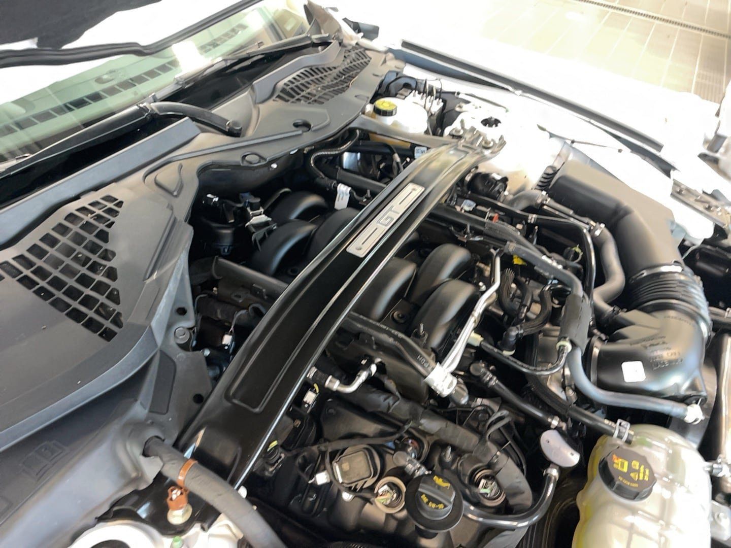 Used 2022 Ford Mustang GT Premium w/ GT Performance Package RWD image 13