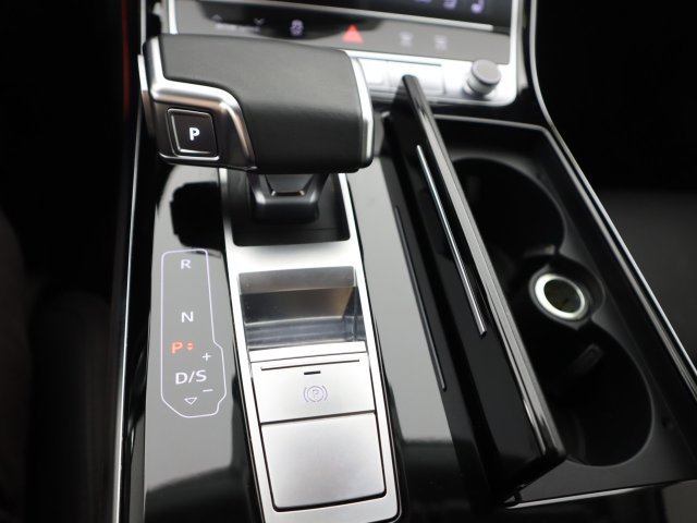 Certified 2024 Audi A8 L 3.0T AWD/4WD image 20