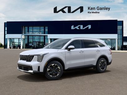 New 2026 Kia Sorento S w/ S Panoramic Sunroof Package