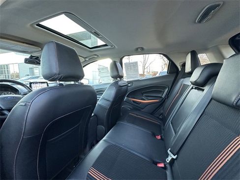 Certified 2018 Ford EcoSport SES image 18