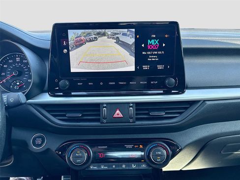 Used 2024 Kia Forte GT-Line w/ GT-Line Premium Package image 13