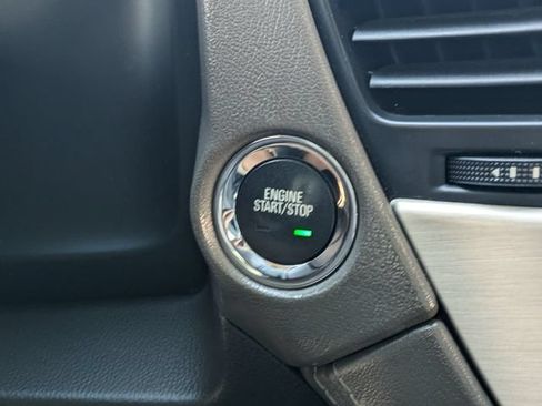 Used 2017 GMC Yukon Denali w/ Open Road Package RWD image 32