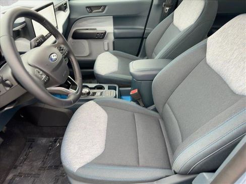 New 2025 Ford Maverick XLT w/ XLT Luxury Package image 4