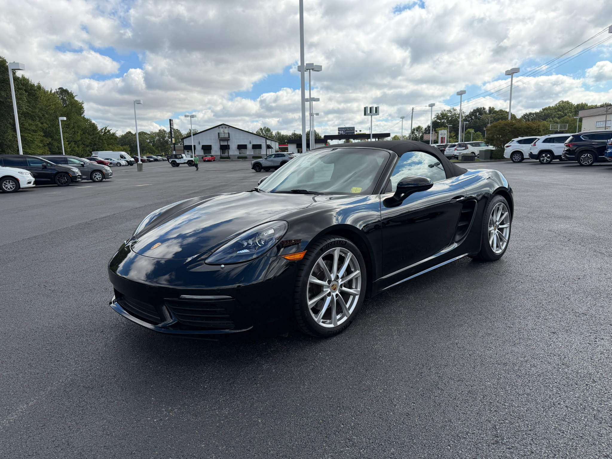 Used 2017 Porsche 718 Boxster RWD image 17