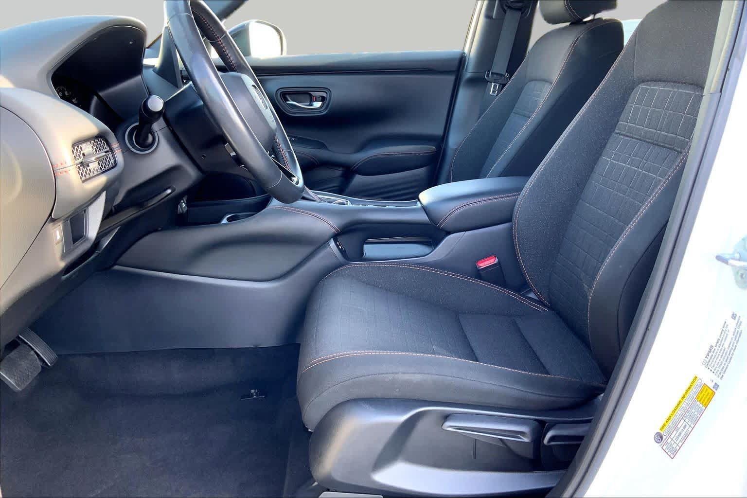 Used 2024 Honda HR-V Sport image 7