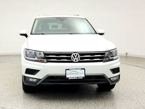 Used 2020 Volkswagen Tiguan SEL AWD/4WD image 2