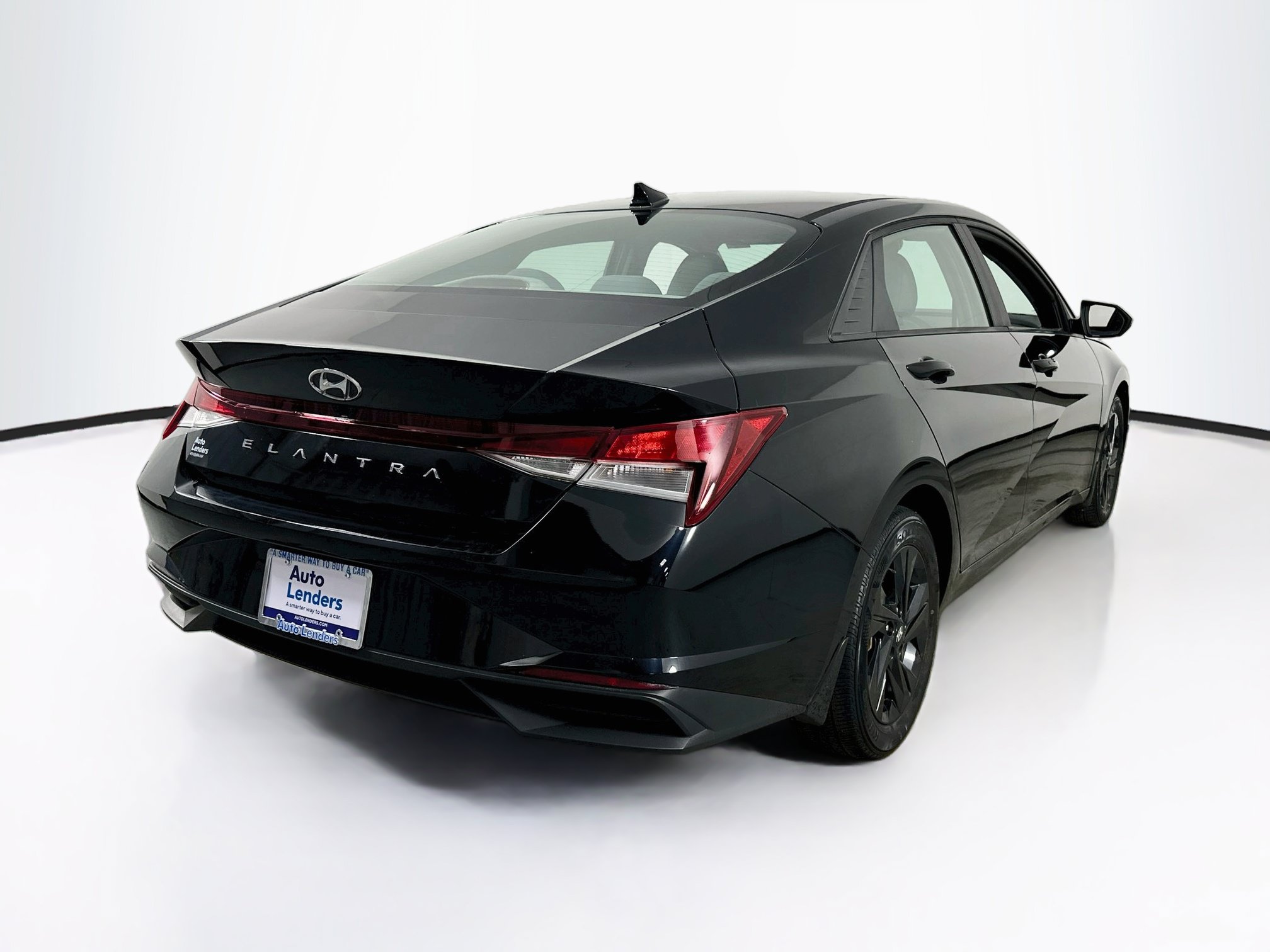 Used 2023 Hyundai Elantra SEL FWD image 5