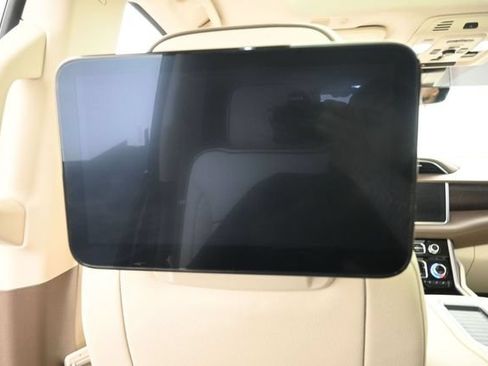 Used 2024 GMC Yukon Denali w/ Advanced Technology Package AWD/4WD image 22