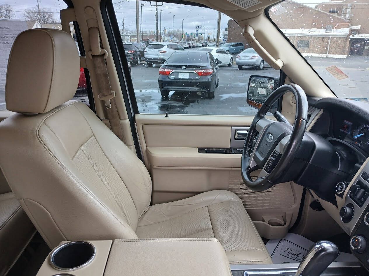 Used 2016 Ford Expedition Limited AWD/4WD image 19