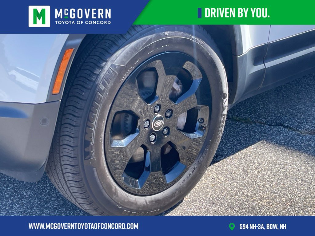 Used 2020 Land Rover Defender 110 HSE AWD/4WD image 9
