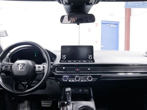 Certified 2024 Honda Civic Sport image 17