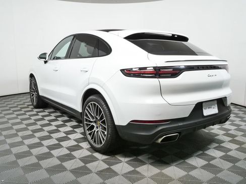 Certified 2021 Porsche Cayenne Coupe AWD/4WD image 3
