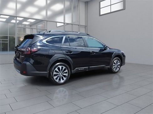 Used 2024 Subaru Outback Limited image 8