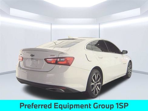 Used 2022 Chevrolet Malibu RS FWD image 2