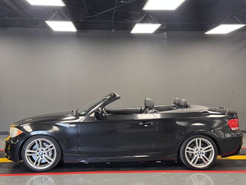 Used 2012 BMW 135i Convertible image 3