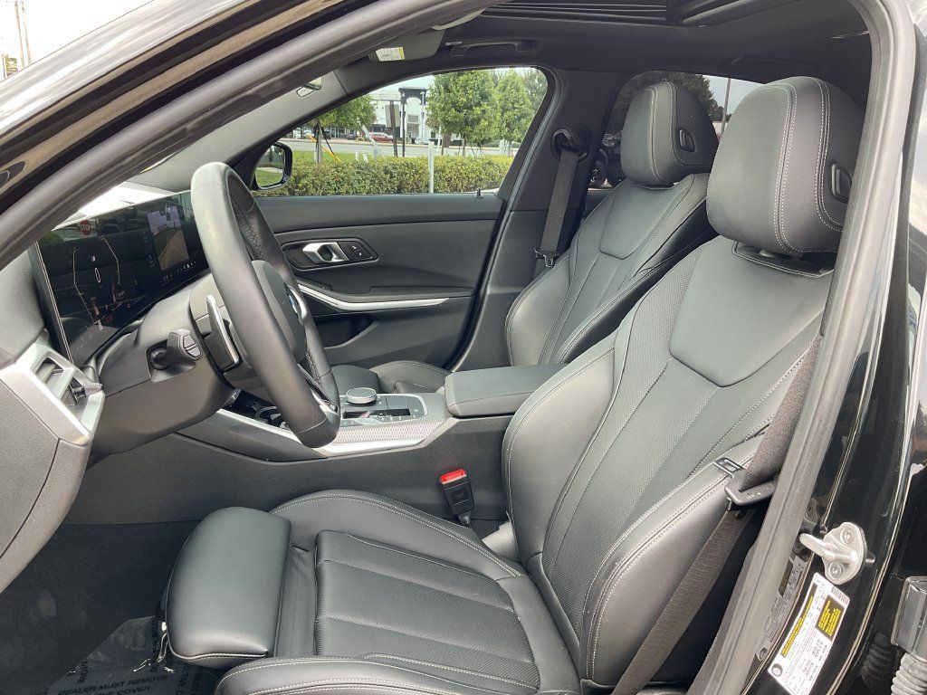 Used 2025 BMW 330i Sedan w/ M Sport Package RWD image 11