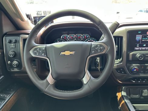 Used 2015 Chevrolet Silverado 2500 High Country w/ Duramax Plus Package AWD/4WD image 17