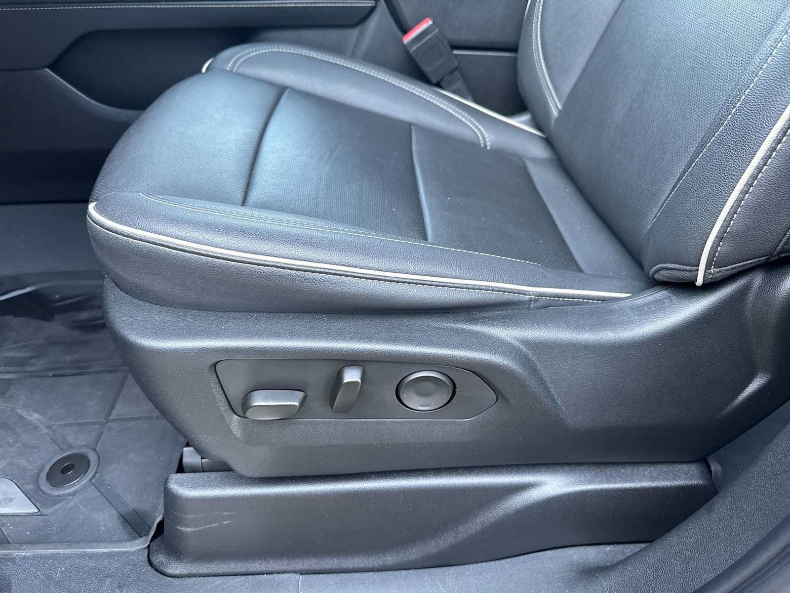 Certified 2023 Chevrolet Tahoe Premier AWD/4WD image 22