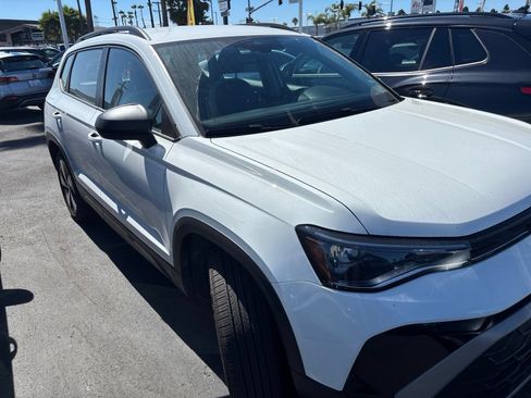 Used 2025 Volkswagen Taos S AWD/4WD image 13