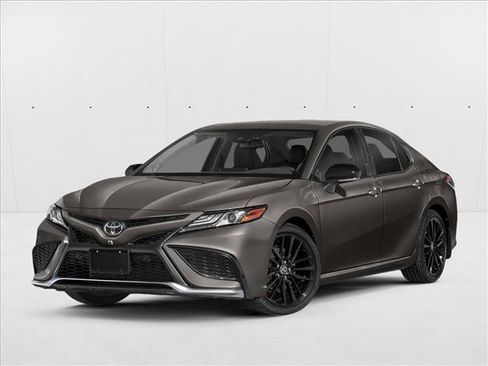 Used 2023 Toyota Camry XSE FWD image 1