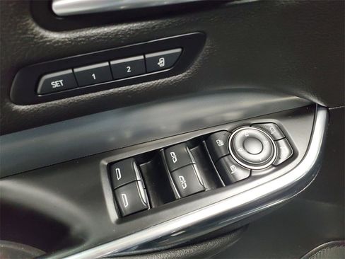 Used 2020 Cadillac XT4 Premium Luxury w/ Cold Weather Package image 9