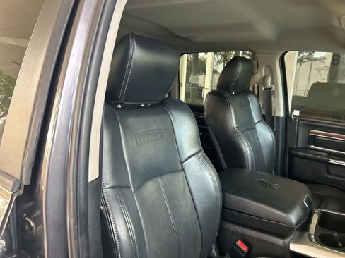 Used 2018 RAM 1500 Laramie w/ Convenience Group image 22