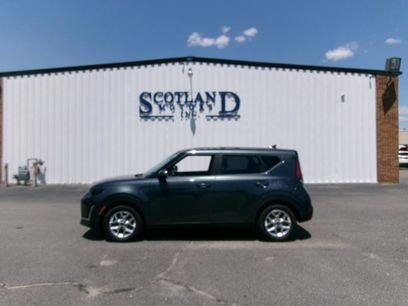 Used 2025 Kia Soul LX w/ LX Technology Package