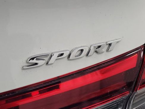 Certified 2024 Honda Civic Sport image 8