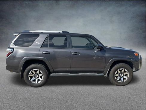 Used 2018 Toyota 4Runner TRD Off-Road AWD/4WD image 13