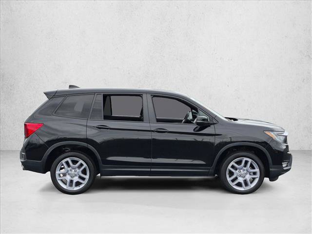 Used 2025 Honda Passport EX-L image 4