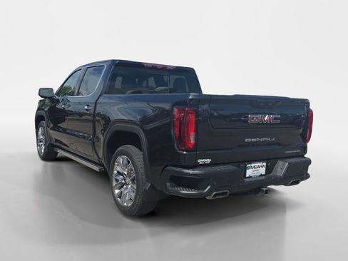 Used 2023 GMC Sierra 1500 Denali w/ Denali Reserve Package AWD/4WD image 3