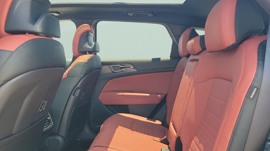 New 2026 Kia Sportage SX FWD image 10