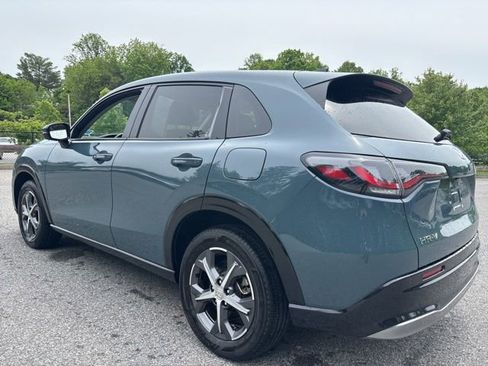 Used 2024 Honda HR-V EX-L image 2