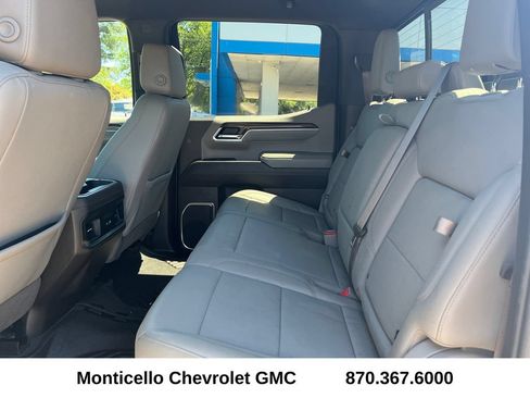 Certified 2022 Chevrolet Silverado 1500 RST AWD/4WD image 25